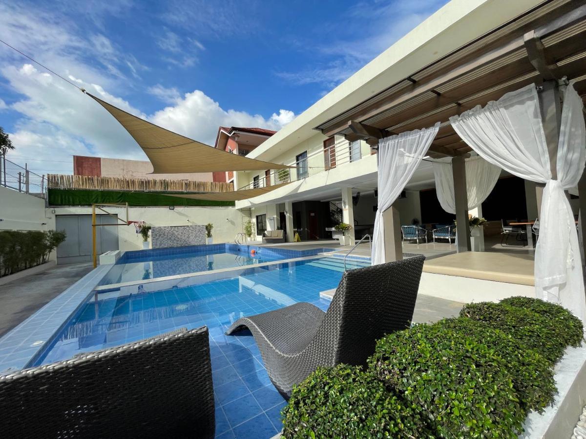Ezekiel'S Private Hot Spring Resort Calamba  Exterior photo