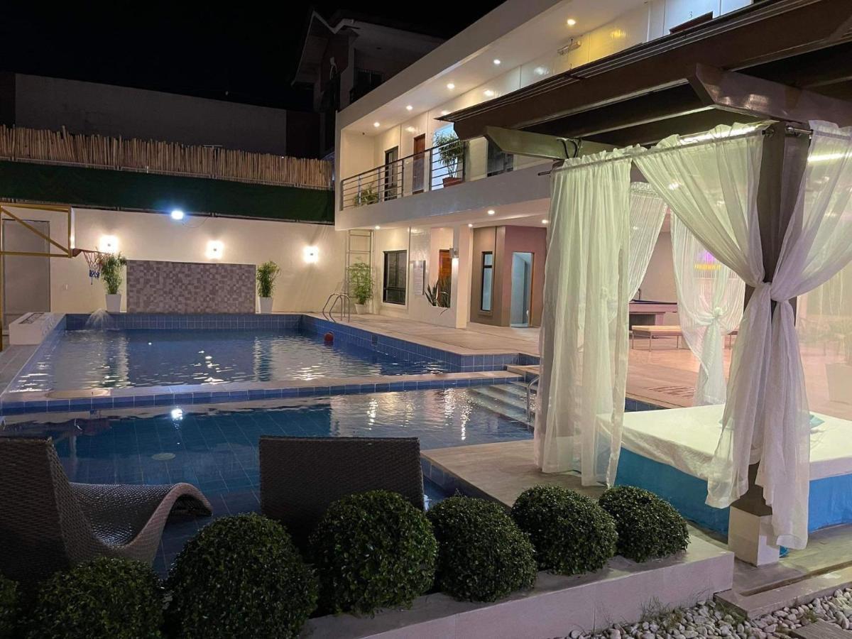 Ezekiel'S Private Hot Spring Resort Calamba  Exterior photo