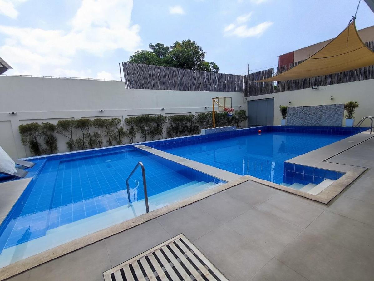 Ezekiel'S Private Hot Spring Resort Calamba  Exterior photo